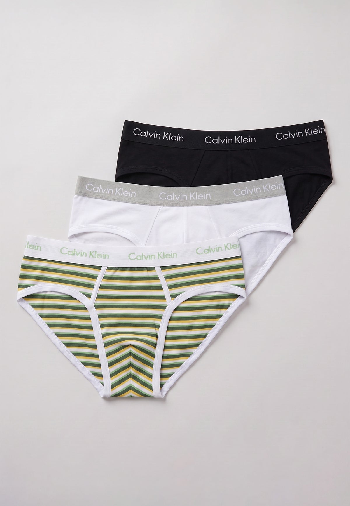 Pack de 3 slips Calvin Klein — exemple d'assortiment